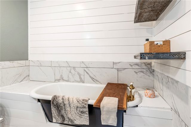 2906 Northaven Drive, Bentonville, AR 72712