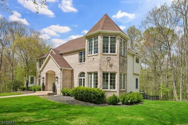 9 Natale Dr, Sparta Twp., NJ 07871