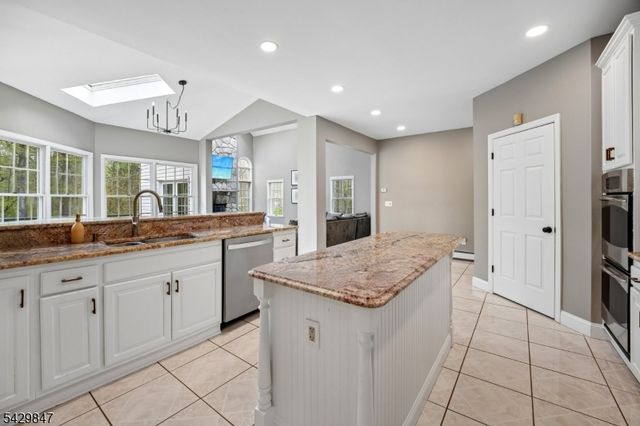 9 Natale Dr, Sparta Twp., NJ 07871