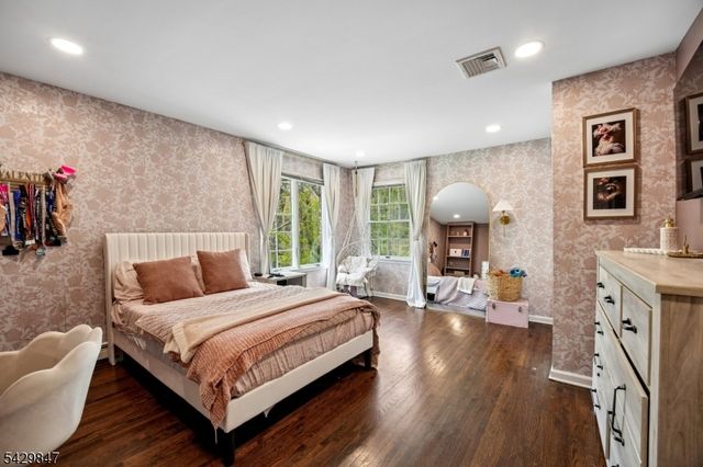 9 Natale Dr, Sparta Twp., NJ 07871