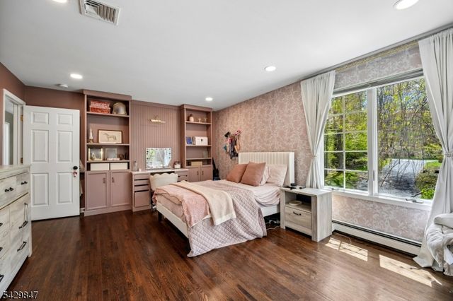 9 Natale Dr, Sparta Twp., NJ 07871