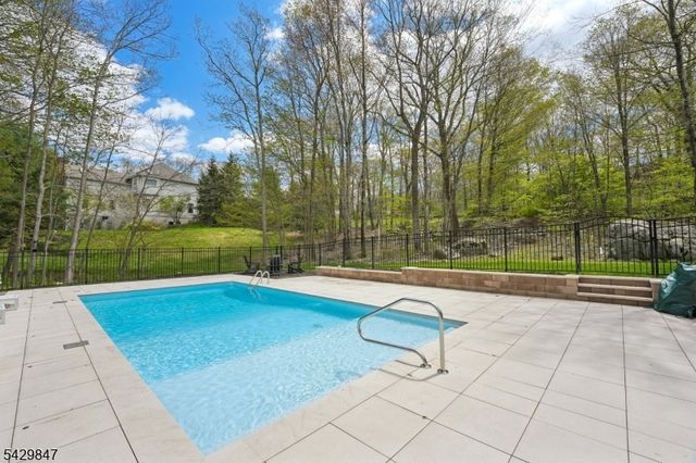 9 Natale Dr, Sparta Twp., NJ 07871
