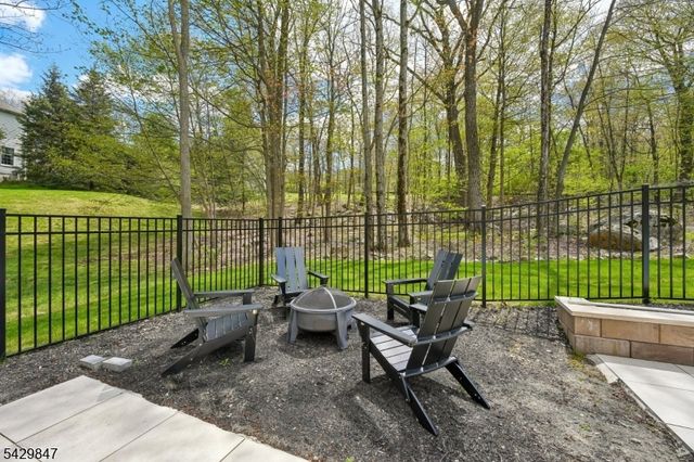 9 Natale Dr, Sparta Twp., NJ 07871