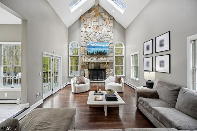9 Natale Dr, Sparta Twp., NJ 07871