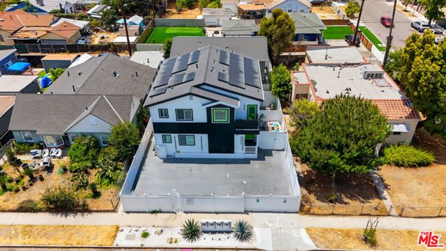 5855 Vineland Avenue B, Los Angeles, CA 91601
