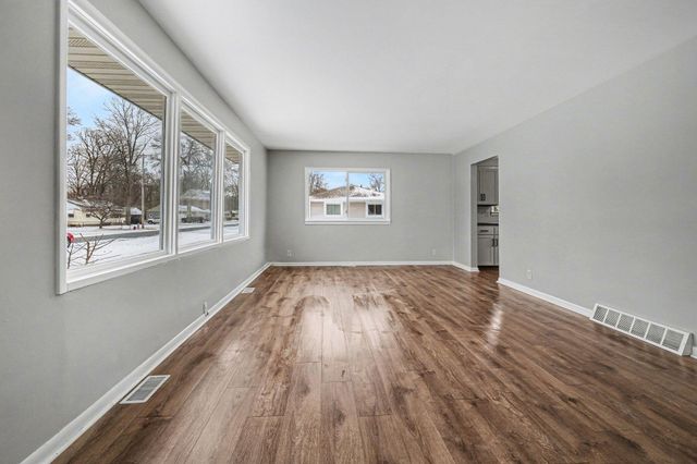 2479 Marcoux Avenue, Muskegon Twp, MI 49442