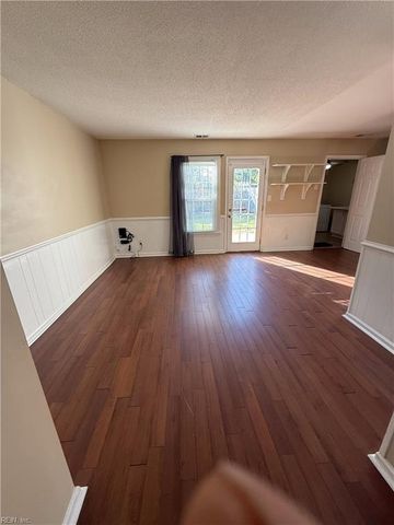 6205 Lippizan CIR, Virginia Beach, VA 23464