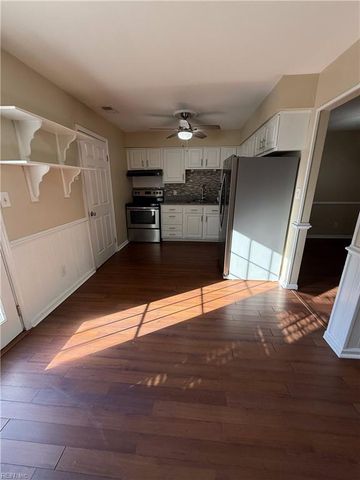 6205 Lippizan CIR, Virginia Beach, VA 23464