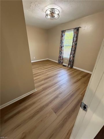 6205 Lippizan CIR, Virginia Beach, VA 23464