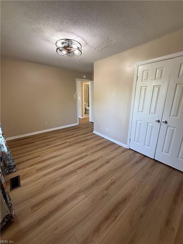 6205 Lippizan CIR, Virginia Beach, VA 23464