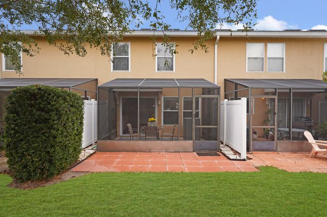 553 Cabernet Pl, St Augustine, FL 32084