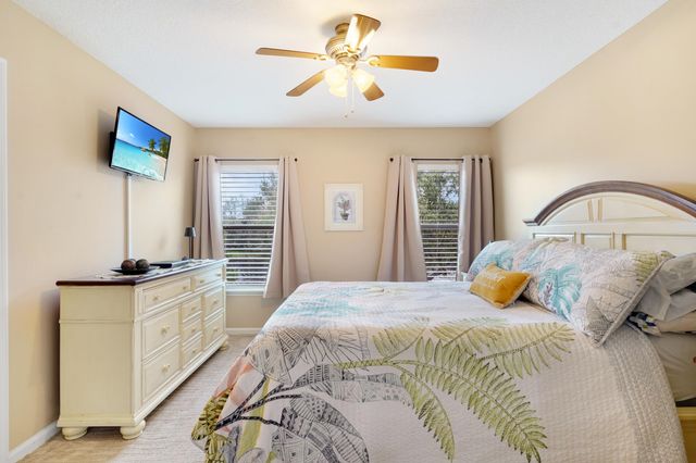 553 Cabernet Pl, St Augustine, FL 32084