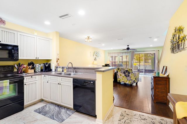 553 Cabernet Pl, St Augustine, FL 32084