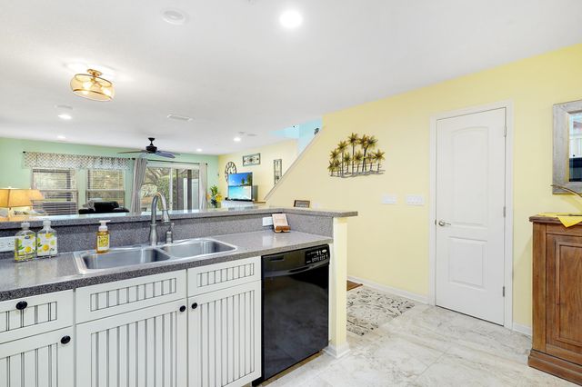 553 Cabernet Pl, St Augustine, FL 32084