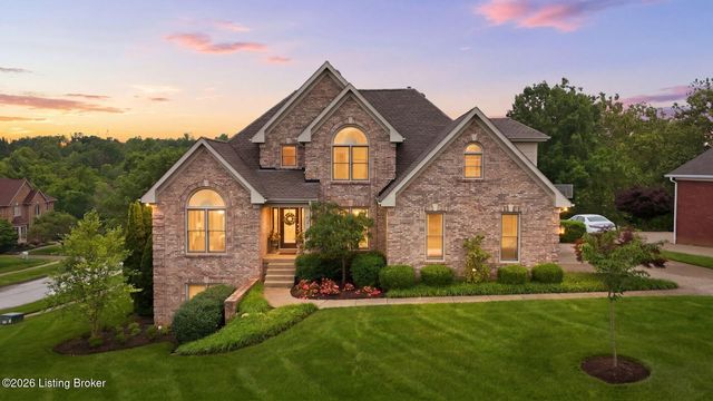 900 Woodland Heights Dr, Louisville, KY 40245