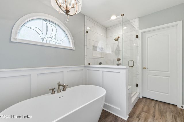 900 Woodland Heights Dr, Louisville, KY 40245