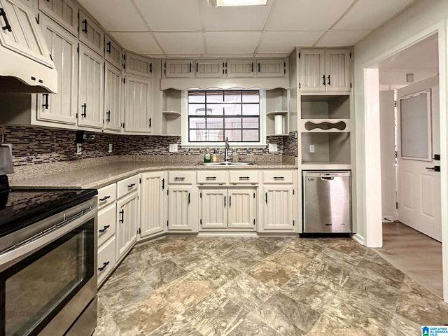 128 CARLA AVENUE, Trussville, AL 35173