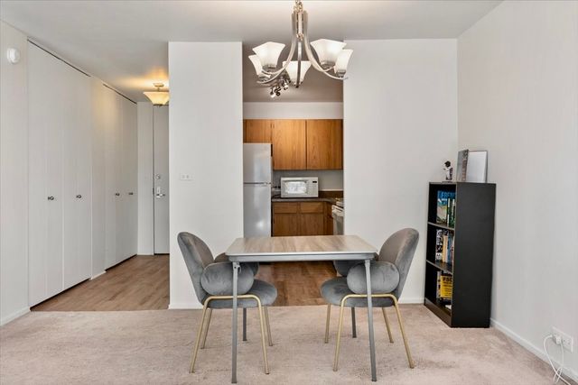 2020 N LINCOLN PARK WEST 9J, Chicago, IL 60614