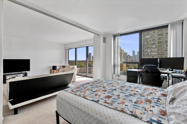 2020 N LINCOLN PARK WEST 9J, Chicago, IL 60614
