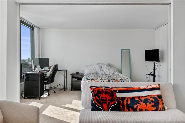 2020 N LINCOLN PARK WEST 9J, Chicago, IL 60614