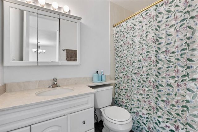 2020 N LINCOLN PARK WEST 9J, Chicago, IL 60614
