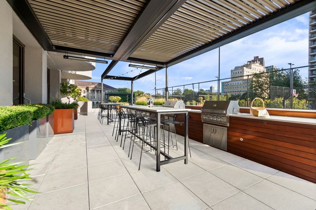 2020 N LINCOLN PARK WEST 9J, Chicago, IL 60614