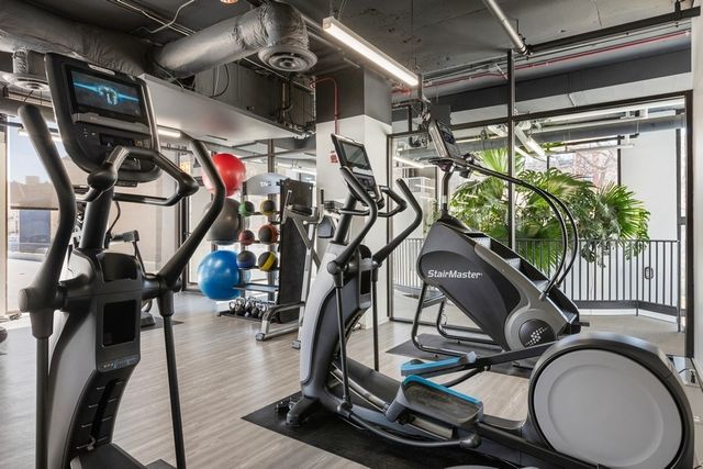 2020 N LINCOLN PARK WEST 9J, Chicago, IL 60614