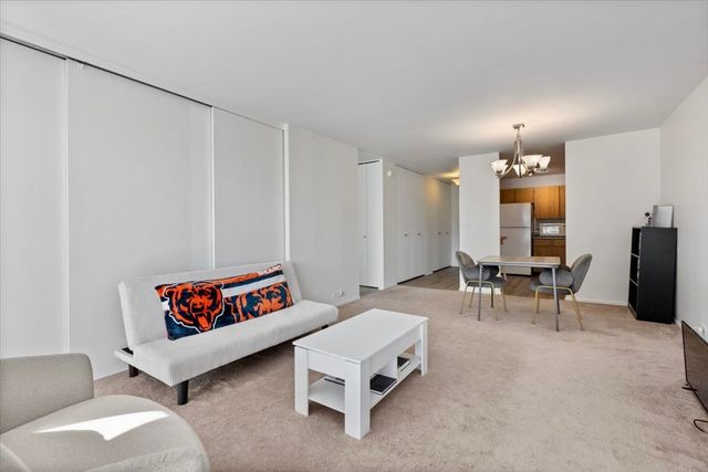 2020 N LINCOLN PARK WEST 9J, Chicago, IL 60614