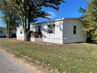 2800 Landsend, Clay, NY 13090