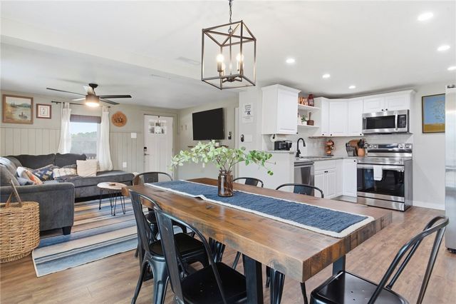 19067 Coppermine Road, Rogers, AR 72756