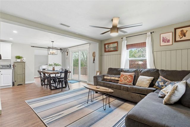 19067 Coppermine Road, Rogers, AR 72756