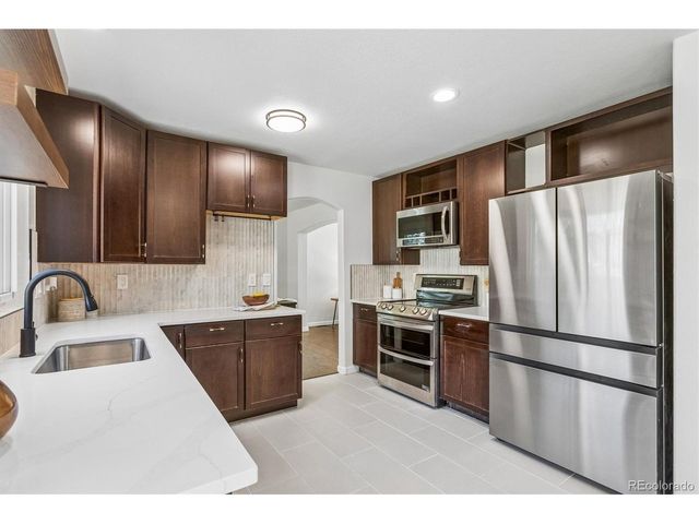 8506 Union Cir, Arvada, CO 80005