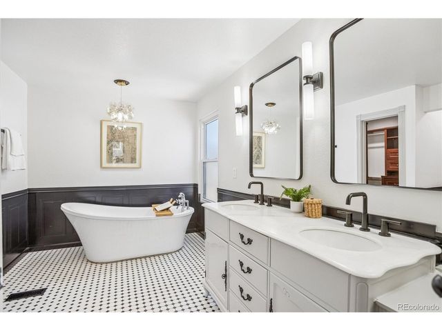 8506 Union Cir, Arvada, CO 80005