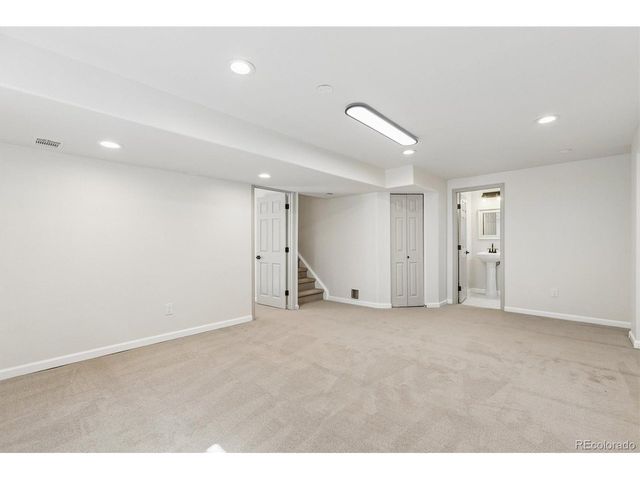 8506 Union Cir, Arvada, CO 80005