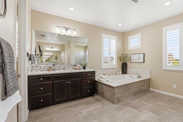 6600 Bogiala Way, Gilroy, CA 95020