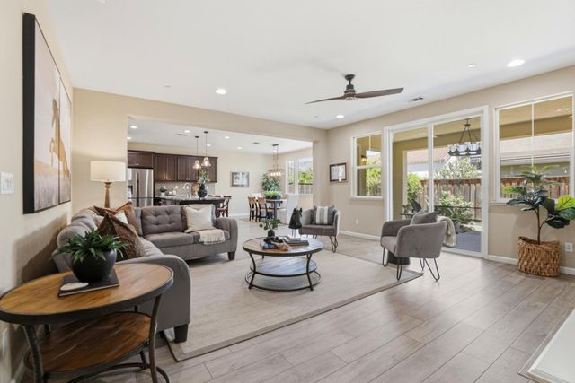 6600 Bogiala Way, Gilroy, CA 95020