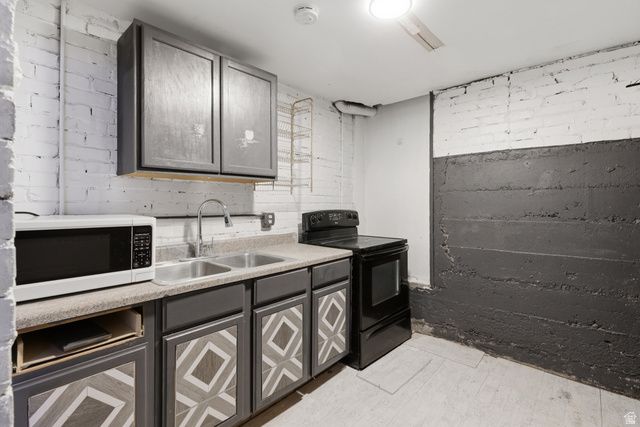 869 W CENTER ST, Provo, UT 84601