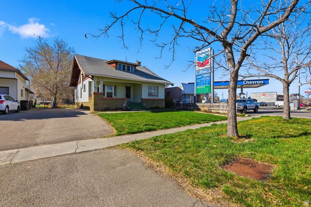 869 W CENTER ST, Provo, UT 84601