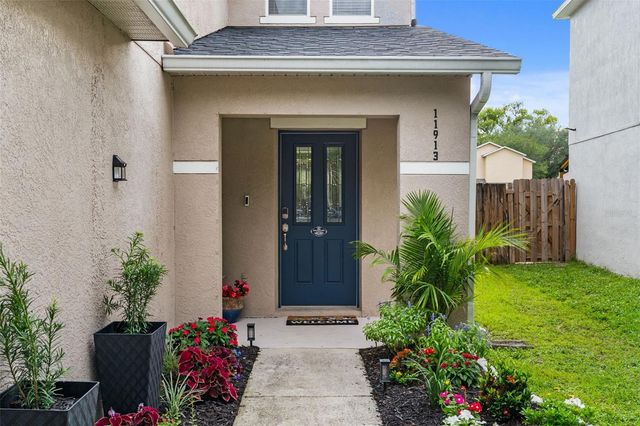 11913 MANGO GROVES BOULEVARD, Seffner, FL 33584