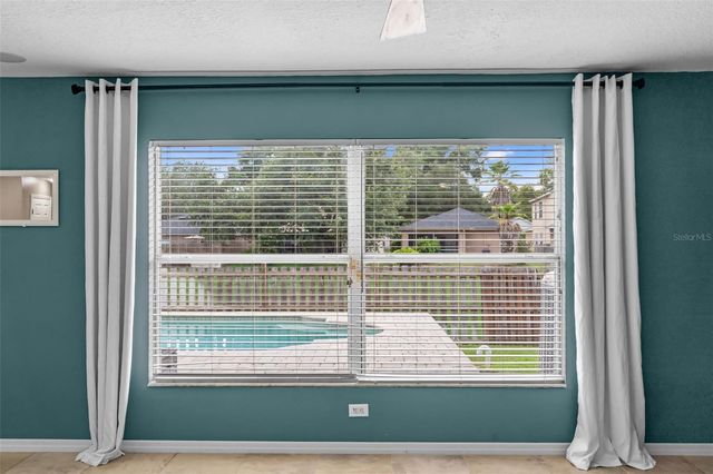 11913 MANGO GROVES BOULEVARD, Seffner, FL 33584
