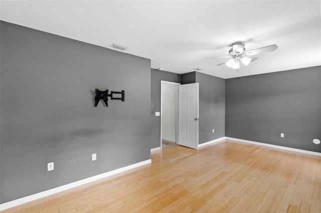 11913 MANGO GROVES BOULEVARD, Seffner, FL 33584