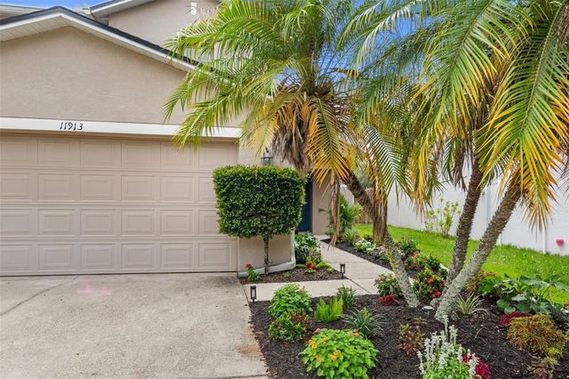 11913 MANGO GROVES BOULEVARD, Seffner, FL 33584