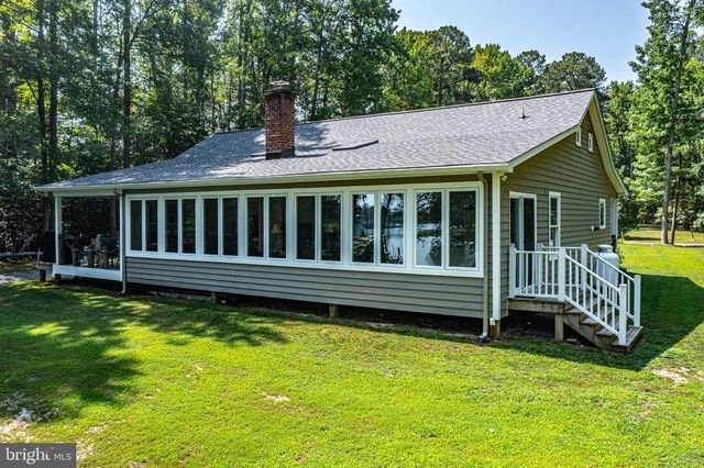 205 TRUMPS COURT, Reedville, VA 22539
