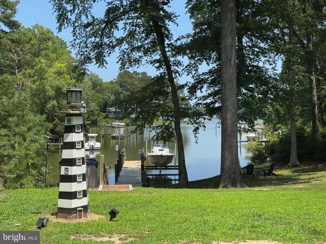 205 TRUMPS COURT, Reedville, VA 22539