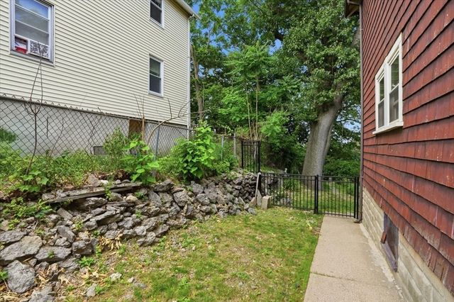 16-18 Logan St, Boston, MA 02119