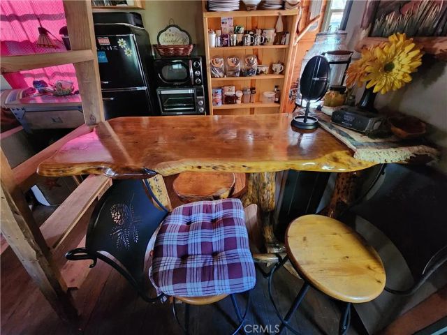 372 Cedarbrook Drive, Twin Peaks, CA 92391