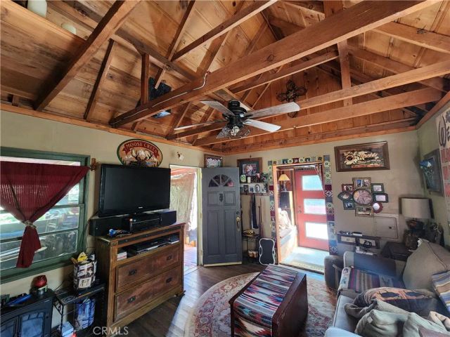 372 Cedarbrook Drive, Twin Peaks, CA 92391