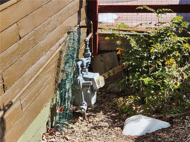 372 Cedarbrook Drive, Twin Peaks, CA 92391