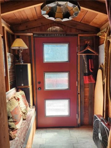 372 Cedarbrook Drive, Twin Peaks, CA 92391