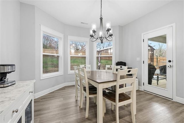 484 Olive Court, Warrensburg, MO 64093